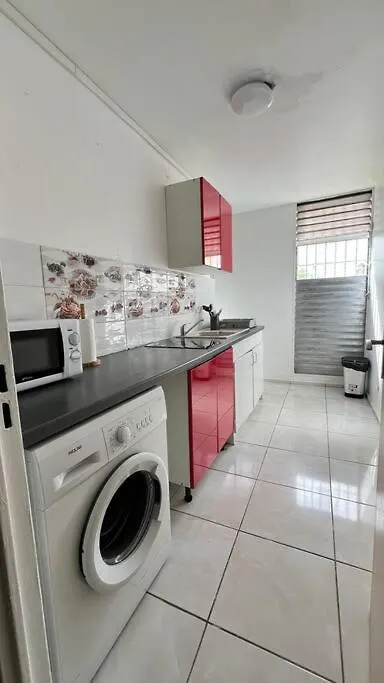 Appartement Proche Aeroport Au Rez-De-Chaussee Les Abymes Guadeloupe
