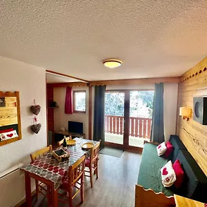 appartement-valmeinier-1800-2-chambres.hotels-rhonealpes.com/